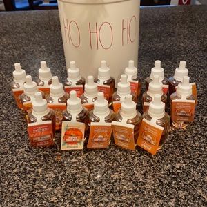 Set of 18 Bath and Body Works Wallflowers